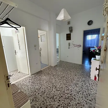 Apartment Dimos Nr 2 *